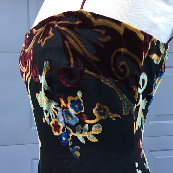 Alexia Admor spaghetti strap black w/velvet floral - Picture 4 of 9